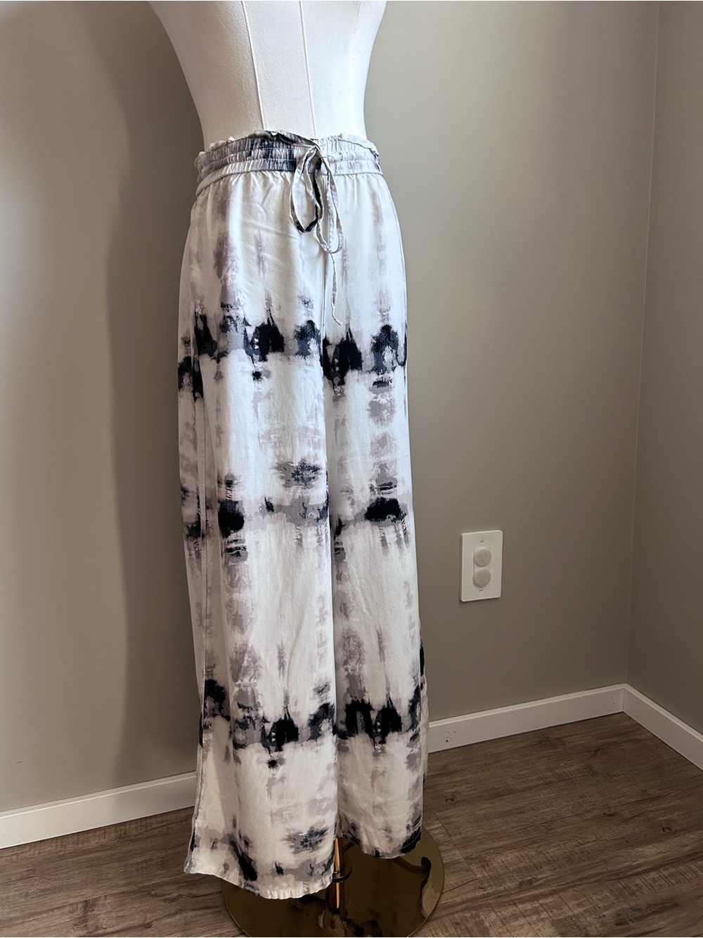 Festival Wide Leg crops Tie-Dye Lounge Pants Black grey White boho summer beachy - Picture 4 of 11